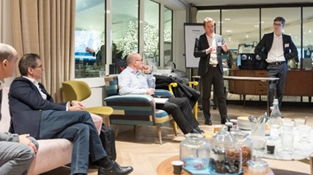 Personne qui présente le programme MEASANA®.